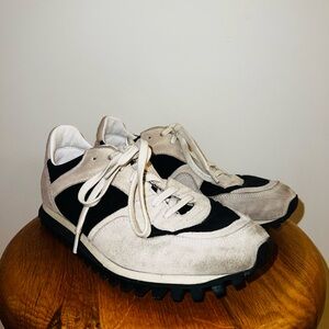 Spalwart Cream and Black Sneakers